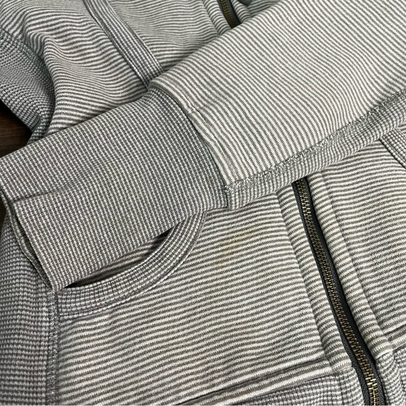 Lululemon Scuba Zip Up Fleece Hoodie - Picture 9 of 9